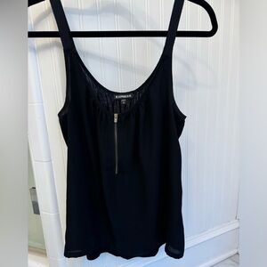 BLACK TANK TOP WITH ZIPPER